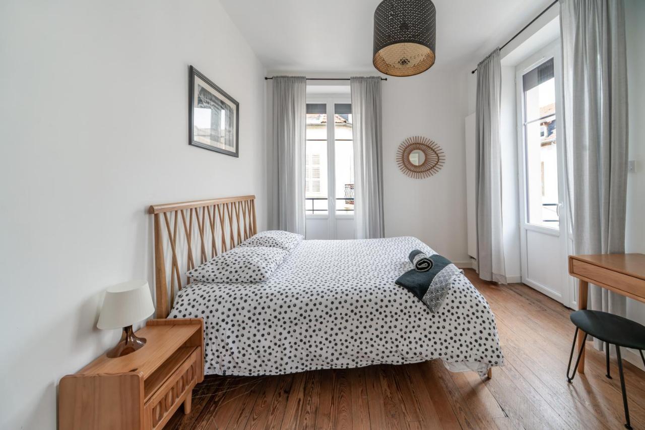 Grande Maison Vichy - Maison Ou Appartements En Centre Ville Exterior foto