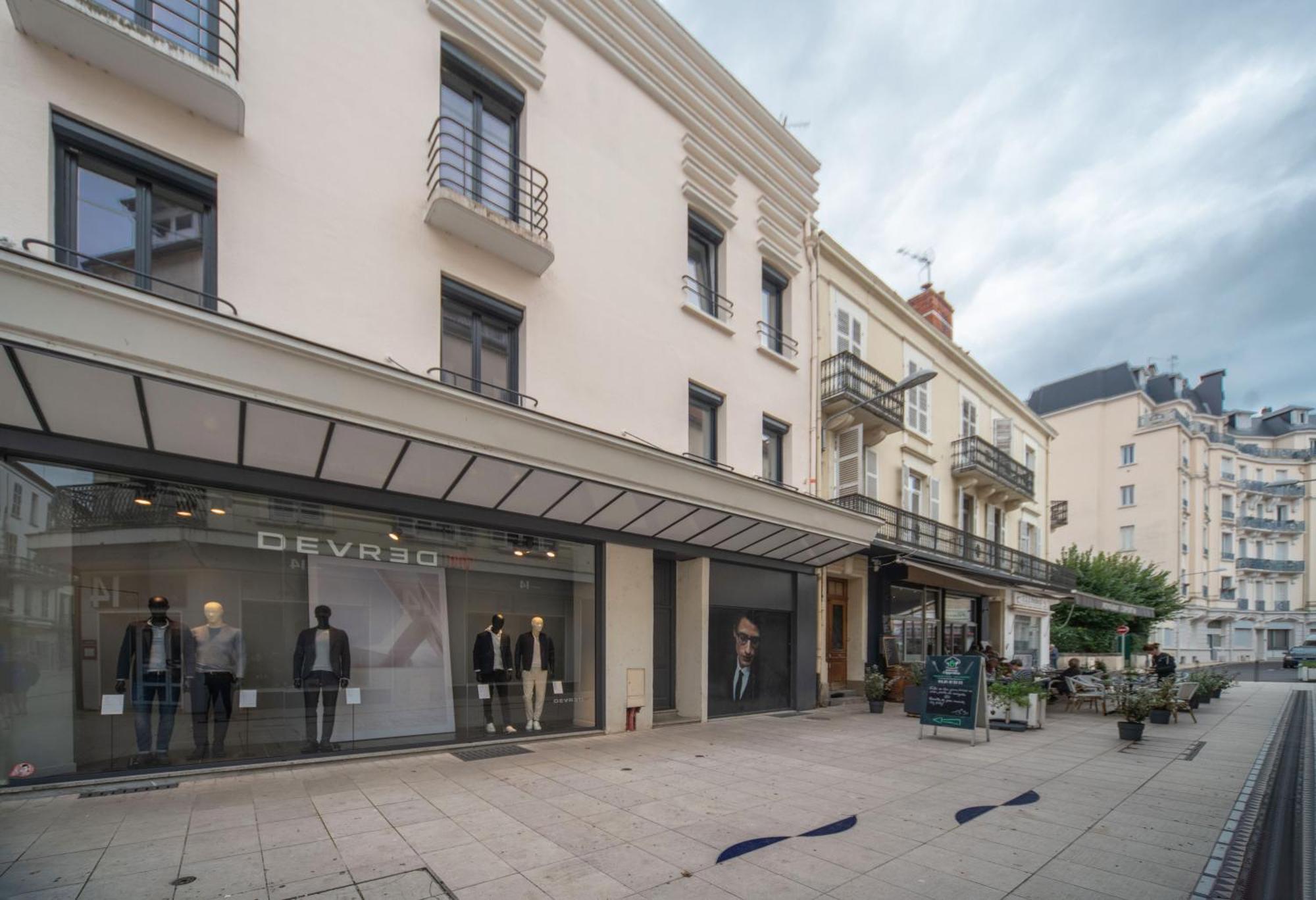 Grande Maison Vichy - Maison Ou Appartements En Centre Ville Habitación foto