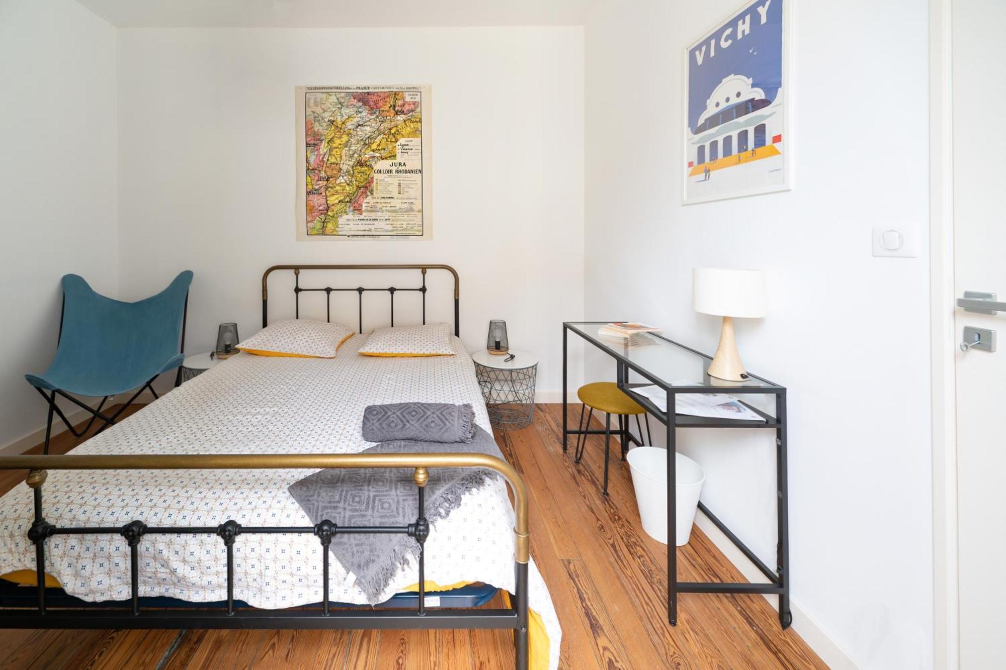 Grande Maison Vichy - Maison Ou Appartements En Centre Ville Habitación foto